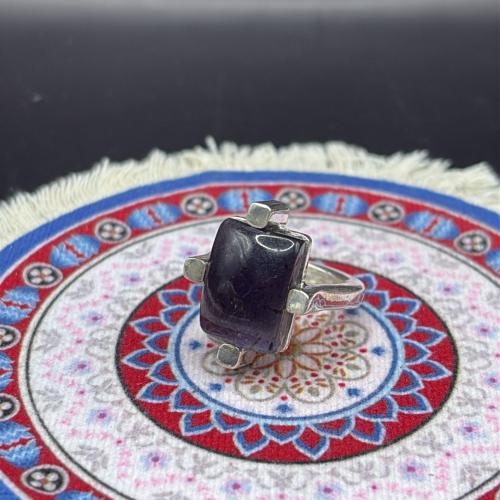 خاتم يولايت ملكي