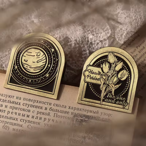 مشبك ورق نحاسي أسود