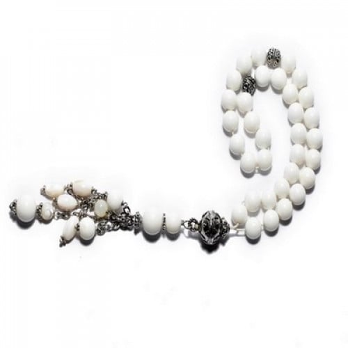 سبحة حجر طبيعى ابيض اللون