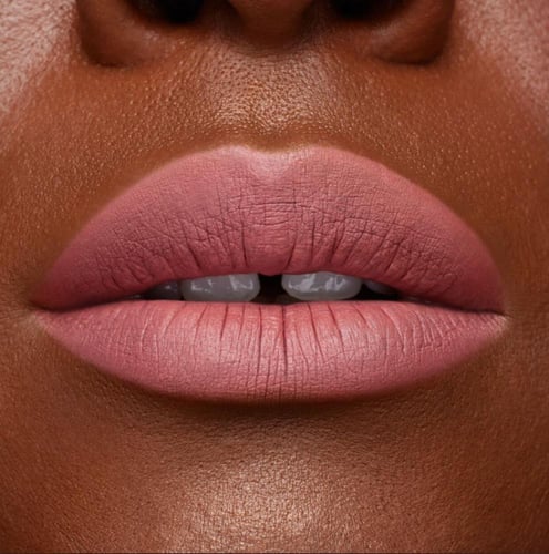 هدى بيوتي احمر الشفاه ليكويد مات راحة فائقة وثبات...