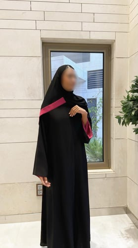 Wide Sleeve Lined in Cherry