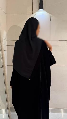 Half Bisht in Black Velvet with Plain Wide Sleeves