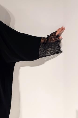 Quarter Bisht – Black with Wide Lace Sleeves