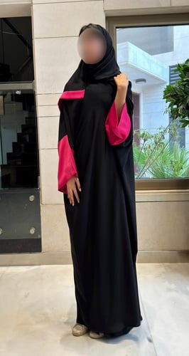 Half Bisht with Wide Sleeve in Cherry
