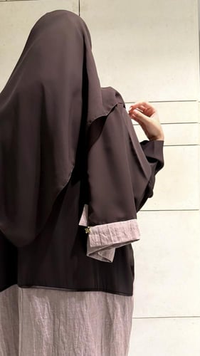 Contrast Brown crepe with linen