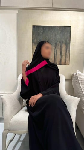 Wide Sleeve Lined in Cherry