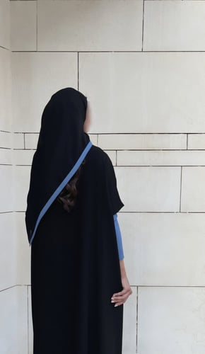 Nebula blue stretch stretch sleeves‏ Black abaya