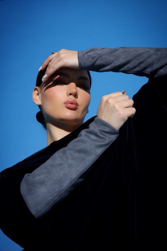 ‏Navy Velvet Abaya With Navy Chamois