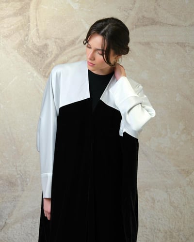 Bisht Black Velvet with White Silk
