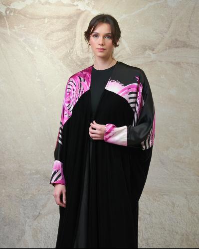 Bisht Black Velvet with Pure Black Fuchsia-Printed Silk