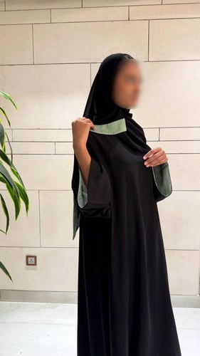 Wide Sleeve Lined in Printed Mint green