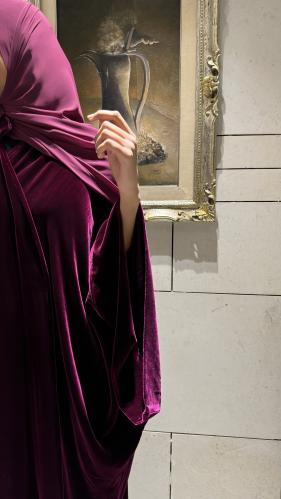 French fuchsia silk Velvet with extra-wide sleeves