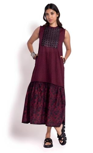 فستان ماكسي مطرز