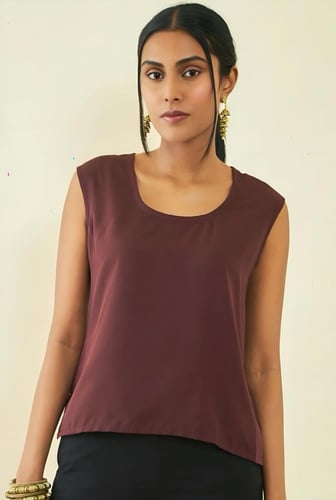 قفطان حرير باللون البرغندي والأسود