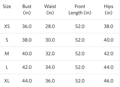 فستان مكشوف الكتفين