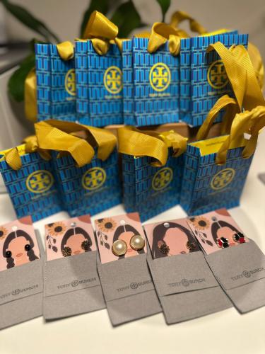 بكج لـ (20) كيس توري بورش مع محفظة مجوهرات لون رما...