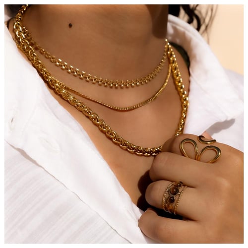 Bella chain necklace