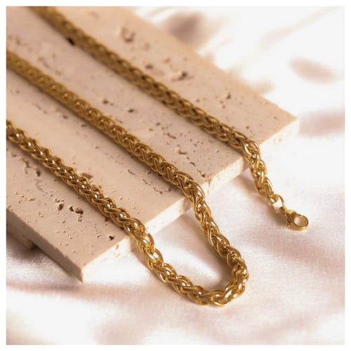 Bella chain necklace