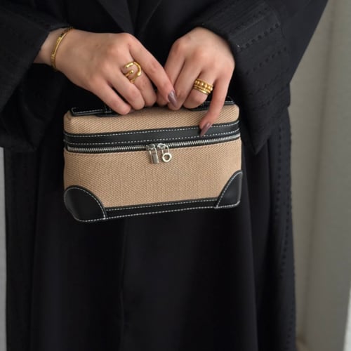 شنطة بيج باري –أناقة البيج الكلاسيكي