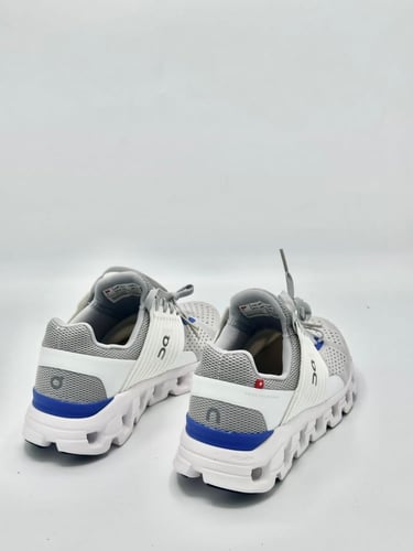 ON RUNNING Cloudswift 3