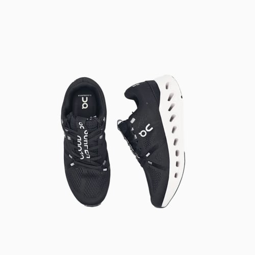 ON RUNNING Cloudsurfer