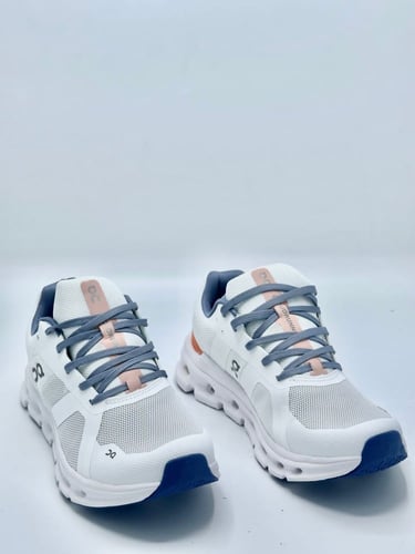 ON RUNNING Cloudrunner