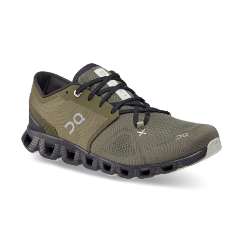 ON RUNNING Cloud X 3