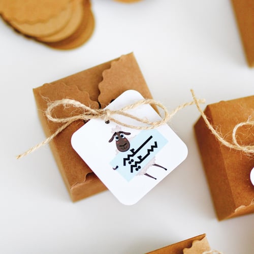 10 حبات علب توزيعات عيديات عيد الأضحى