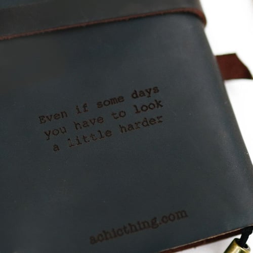 دفتر ملاحظات جلد طبيعي