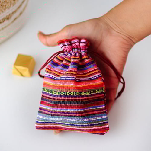 10 أكياس توزيعات سدو ملونة