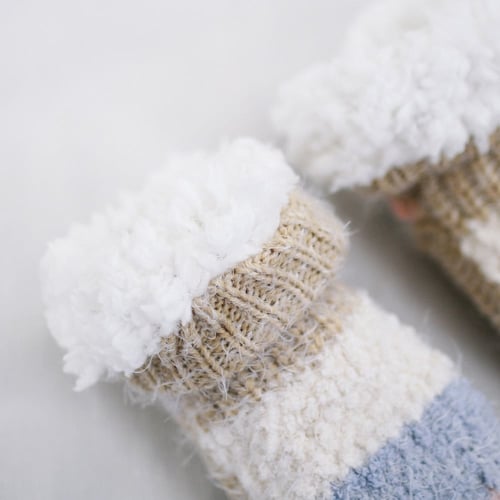 جوارب شتوية مبطنة من الداخل