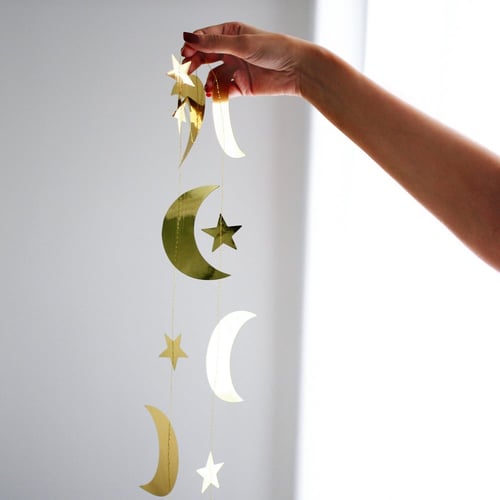 زينة هلال العيد لون ذهبي