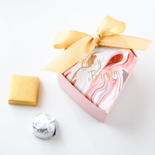 10 حبات توزيعات ماربل وردي