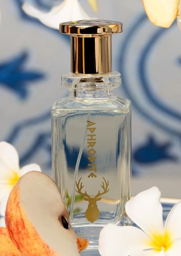 عطر افروديت اليوناني