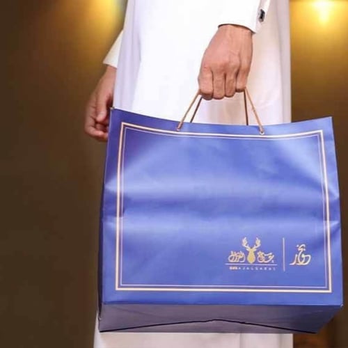 بخور شهرزاد الذهبي برائحة دهن العود ، مع عود