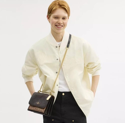 شنطة كوتش كلارا