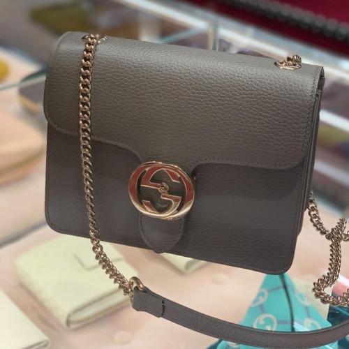 قوتشي جلد رمادي اصلية شامل الملحقات