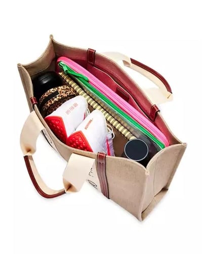 شنطه ماركه كلوي اصلية توتي كبيره