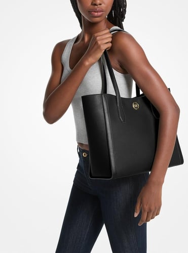 شنط مايكل كورس كبيرة اسود