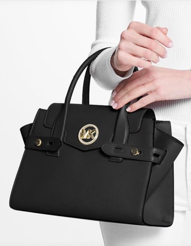 شنطة مايكل كورس كارمين وسط أسود