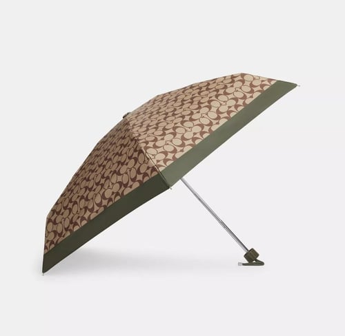 مظلة كوتش صغيرة مميزة للحماية من الأشعة والمطر