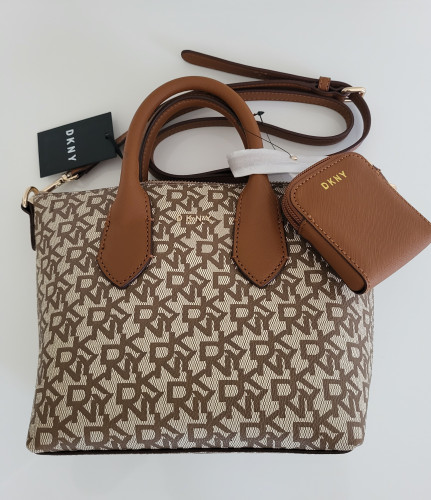 شنطة دكني صغيرة فاليا ستاشل