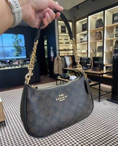 حقيبة كوتش تيري كتف