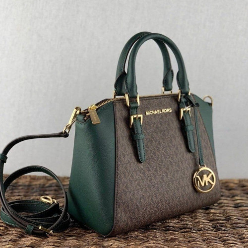 حقيبة مايكل كورس كيارا