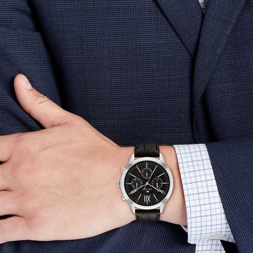 ساعة تومي هيلفيغر جلد أسود