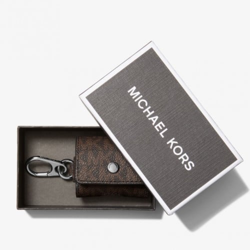 ميدالية وحافظة ايربودز الوان متعددة