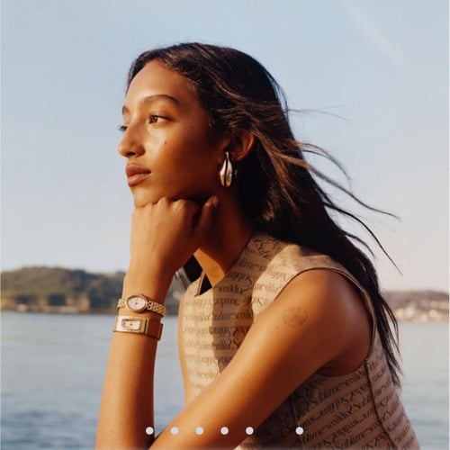 ساعة توري بورش اوفال ذهبي