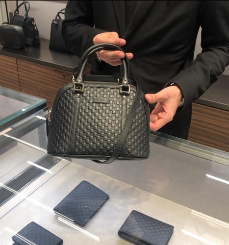 شنطه قوتشي اصلية اسود شامل الملحقات