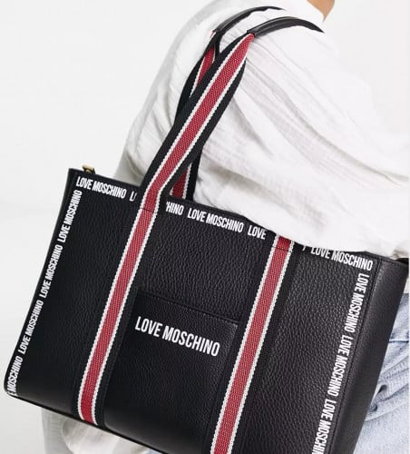 لوف مسيكينو لوقو كبيرة