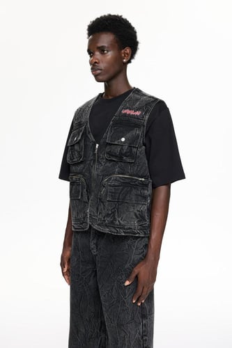 جاكيت دينم بدون أكمام - أسود - رقبة V مخططة و4 جيو...